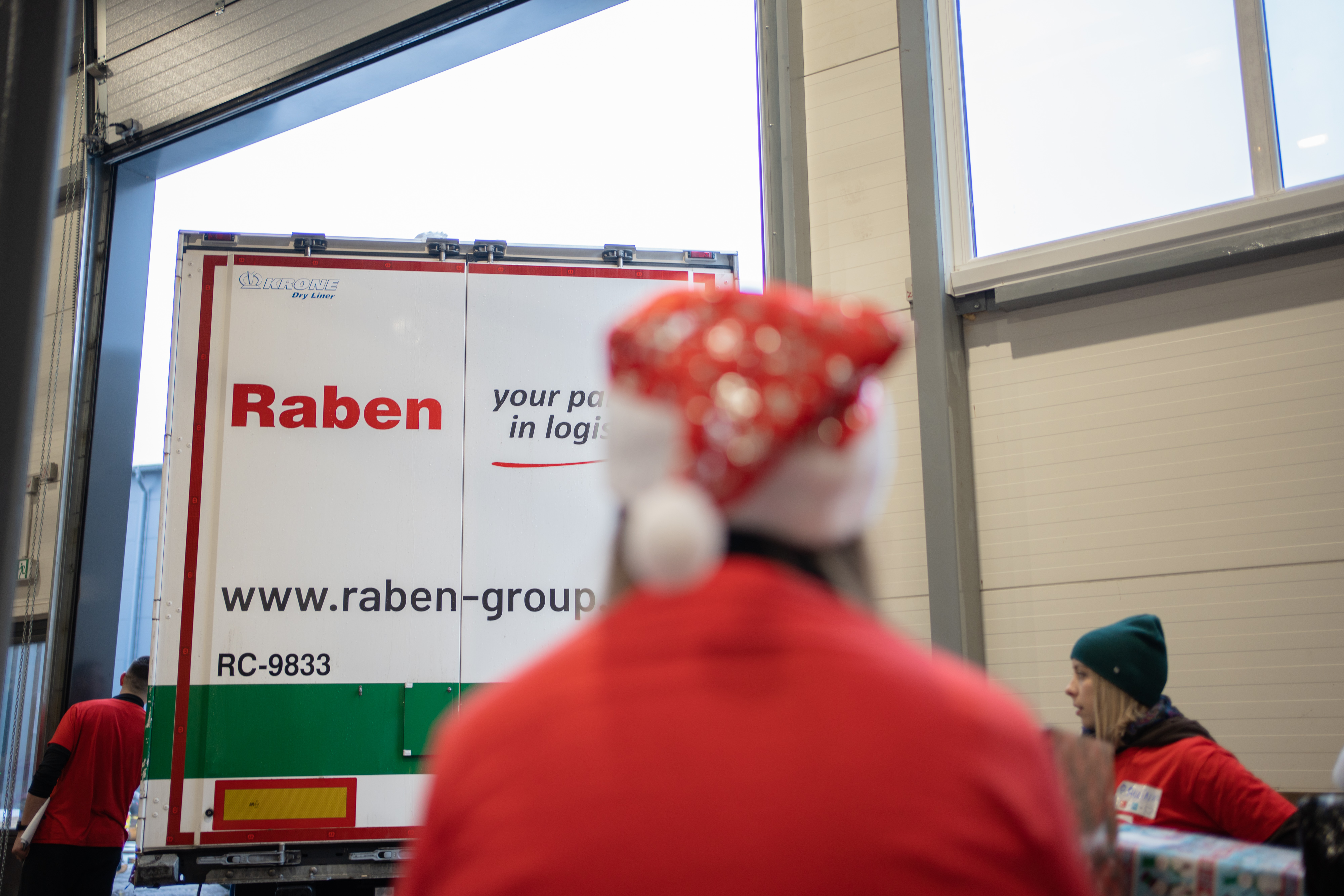 Raben and the Noble Parcel